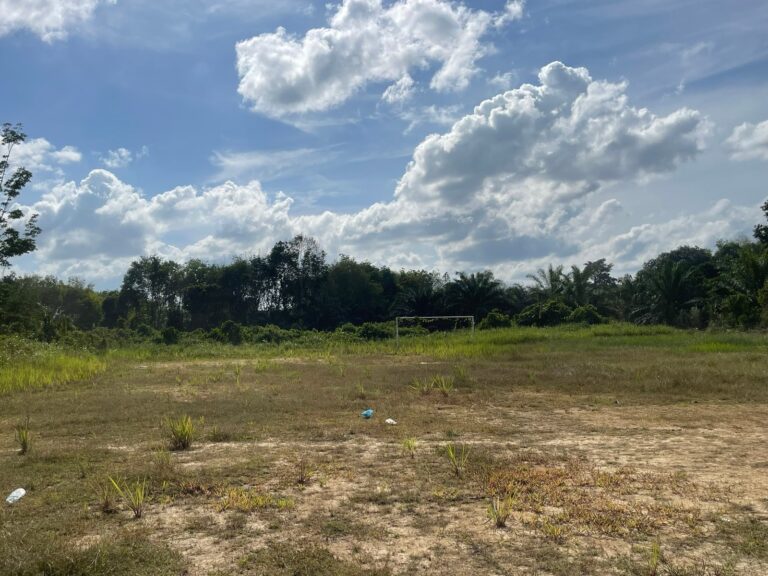 Padang Bola Sepak Kg Batangon, Paitan
