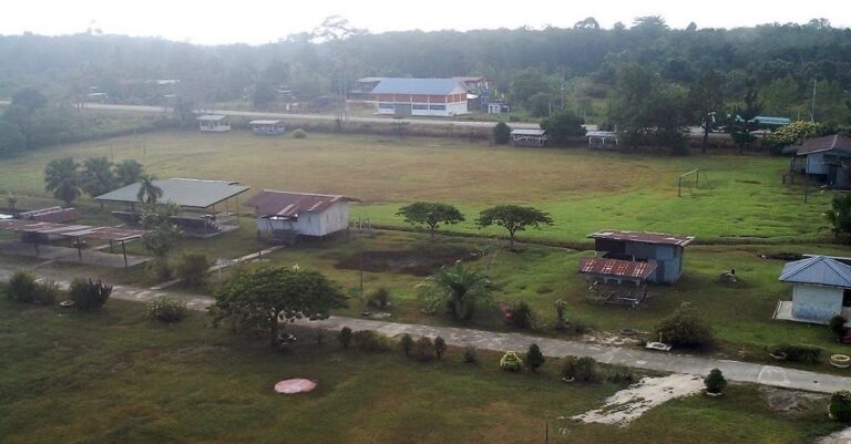 Gelanggang Sukan 2 Dalam 1 Kg Malima, Sook