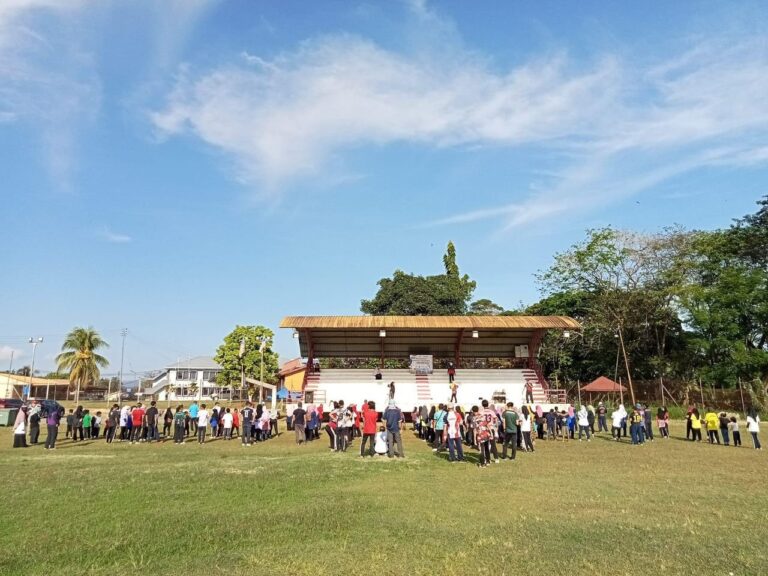 Padang Bola Sepak Majlis Daerah Kunak