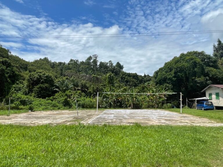 Gelanggang Sukan 2 Dalam 1 Kg Sumilad, Tongod